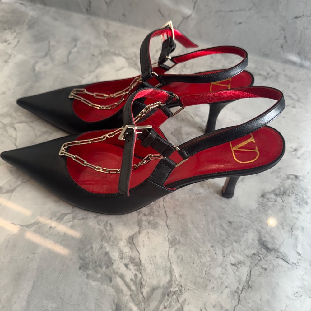 Valentino pumps - Picture 2 of 3